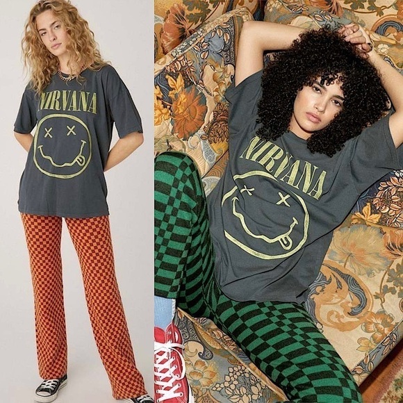 NWT DAYDREAMER 90s Nirvana Smiley Graphic Concert Merch Grunge Rock Band Tee 2X - Picture 1 of 12